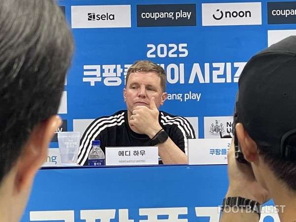뉴캐슬에겐 재앙 같은 이적 시장, <b>세슈코</b> 더 적은 이적료 부른 <b>맨유</b> 택...