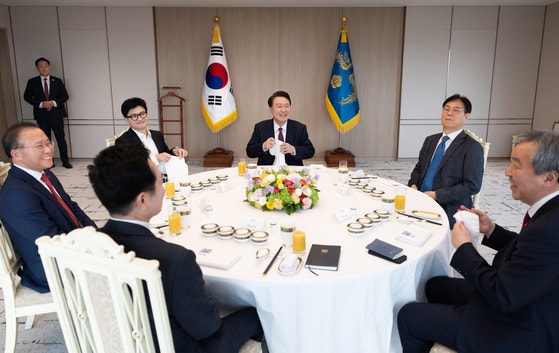 정부여당 "중대재해법 유예+<b>산안청</b> 설치" 제시…협상 돌파구 열리나