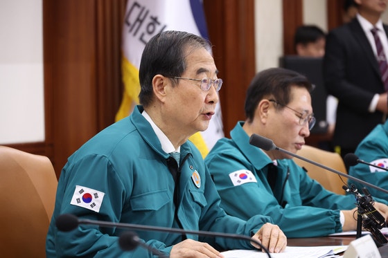 한 총리 "<b>환자</b> 떠나는 의사 용납 안 돼…<b>내일까지</b> 복귀 요청"
