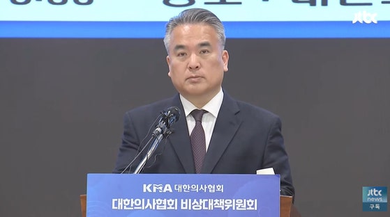<b>의협</b> "<b>대통령</b>-<b>전공의</b>들, 안 만나지는 않을 것"