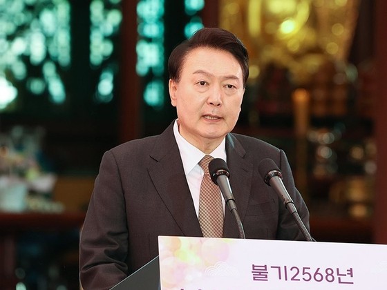 윤 <b>대통령</b> "<b>부처님</b> 마음 새기며 올바른 국정 위해 최선 다하겠다"