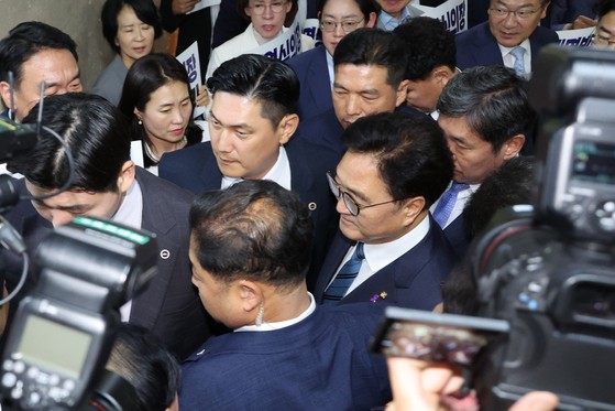국힘, 우원식 <b>의장</b> 사퇴 촉구 <b>결의안</b> 발의…"중립의무 위반"