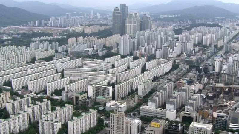 <b>대통령실</b> "종부세 사실상 <b>폐지</b>, 상속세도 30%로 <b>인하</b>"
