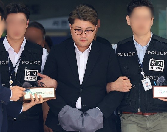 검찰, '뺑소니' <b>김호중</b> 구속기소…<b>음주운전 혐의는</b> 제외