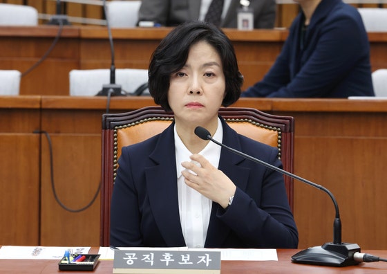 <b>이숙연</b>, 63배 시세차익 자녀 '아빠찬스' 논란에 "국민 눈높이 맞지 않아…송구...