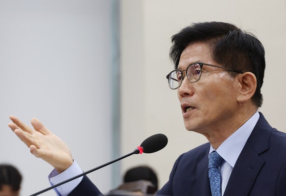 <b>김문수</b> "박근혜 탄핵 잘못됐다…역사적으로 재평가될 것"