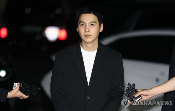 '전동 스쿠터 <b>음주운전</b>' BTS 슈가, 검찰 <b>송치</b>