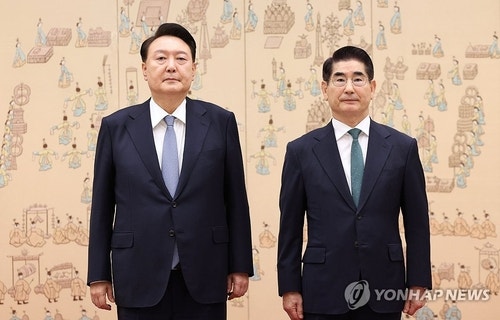 윤 <b>대통령</b>, <b>김용현</b> 국방장관·<b>안창호</b> 인권위원장 임명안 재가