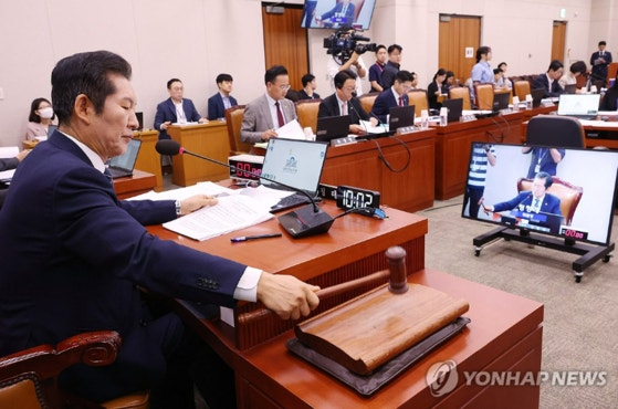 <b>법사위</b>, 국감 <b>증인</b>에 김건희 <b>여사</b> 야당 단독으로 채택