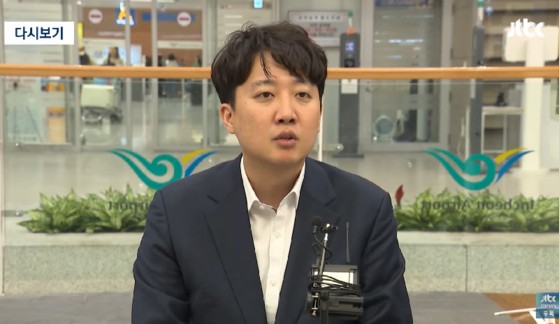 <b>이준석</b> "<b>공천</b> 전날 명태균에 메시지? 잘못 알고 있길래 전달한 것"