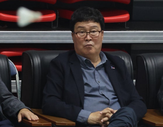 <b>경찰</b>, '보조금법 위반' <b>김택규</b> 배드민턴협회장 <b>압수수색</b>