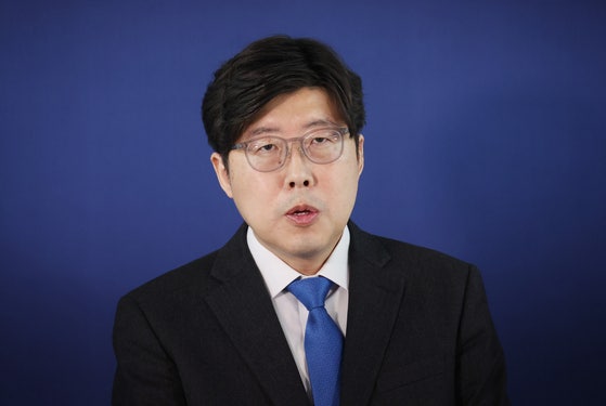 "출근 거부하고 정치 활동"…<b>조국혁신당 이규원 대변인</b> 검사직 해임