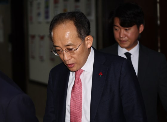 민주당 "내란 공범" 고발…국힘 <b>추경호</b> <b>원내대표</b> 사퇴 표명