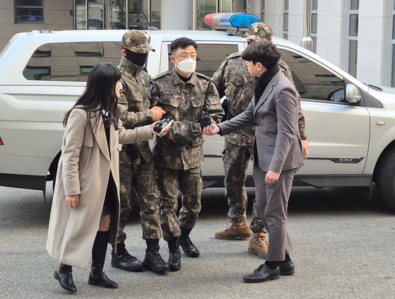'롯데리아 <b>계엄</b>회동' <b>문상호 정보사령관</b> 구속