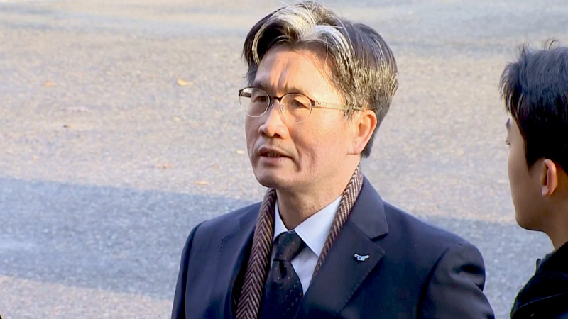 <b>공수처장</b> "문 안 열면 공무<b>집행</b> 방해"…윤 대통령 <b>체포</b> 시기는