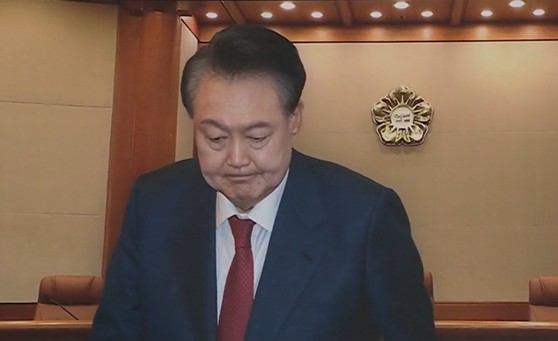 [속보] 윤 <b>대통령</b> 측 "윤 <b>대통령</b> 내일 <b>탄핵심판 선고</b>기일 불출석"