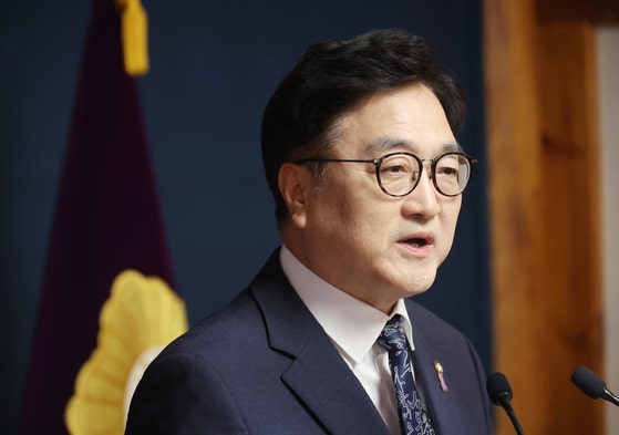 우의장 "<b>개헌</b>, 정당 간 합의만큼 하면 돼…<b>국민투표법 개정</b> 서두르자"
