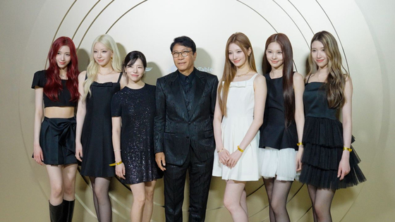 <b>이수만</b> 美에서 다큐 시사회, <b>소녀시대</b>·<b>최시원</b>·<b>태민</b> 총출동