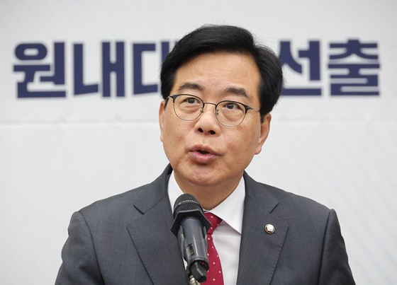 국힘, 신임 <b>원내대표단</b> 구성…<b>원내</b>수석에 유상범·김은혜 임명
