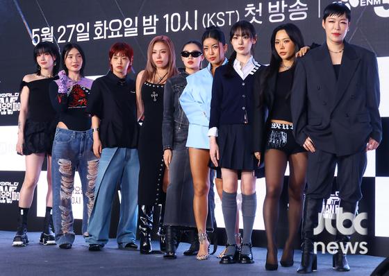 [이슈] '스월파' 범접, 타국팀 <b>욕설 논란</b>…메가크루 대박 찬물
