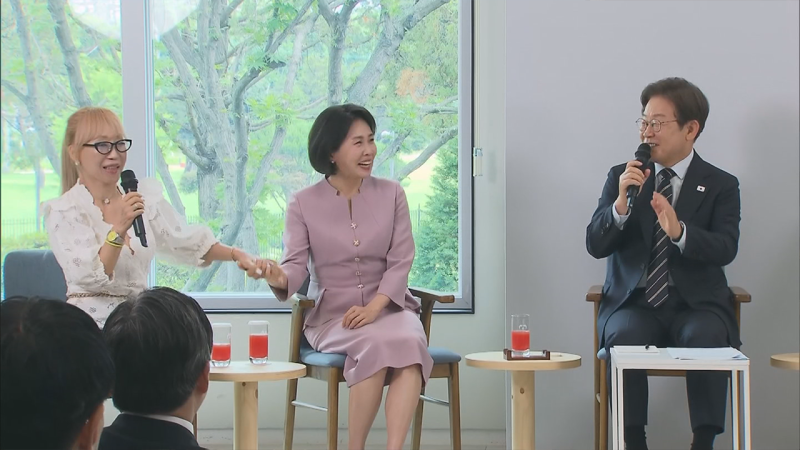 김혜경 여사와 손 맞잡은 조수미...알고보니 '선화예고' 동문 인연