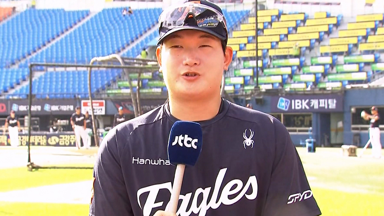 한화 10연승 비결? <b>김서현</b> "구속보다 <b>제구</b>..롤모델 구대성"