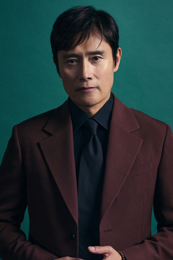 <b>이병헌</b>, 30주년 <b>부산국제영화제</b> 개막식 <b>단독 사회</b>자