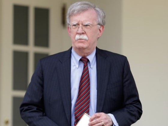 FBI, '<b>트럼프 비판</b>' <b>볼턴</b> 전 백악관 안보보좌관 자택 수색