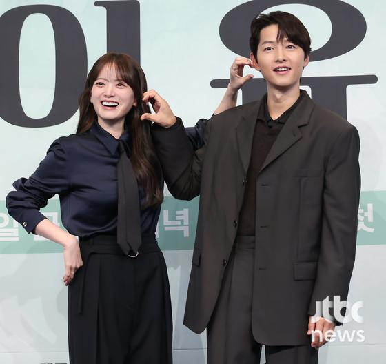 “서로가 너였다”…'<b>마이 유스</b>' <b>송중기</b>·천우희의 멜로 자신감(종합)