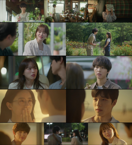 아련한 로맨스 진가 '<b>마이유스</b>' <b>송중기</b>·<b>천우희</b> 15년만 재회