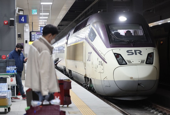 <b>SRT 추석 승차권</b>, 교통약자 <b>예매</b>율 55%…내일부터 일반<b>예매</b>
