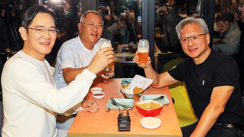 <b>젠슨 황</b>, 이재용·정의선과 '<b>치맥 회동</b>'…실무진도 놀랐다