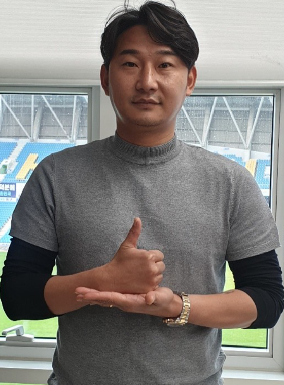 '<b>사기</b>혐의 <b>피소</b>' <b>이천수</b> 측 "오해 해프닝…원만히 <b>합의</b>"