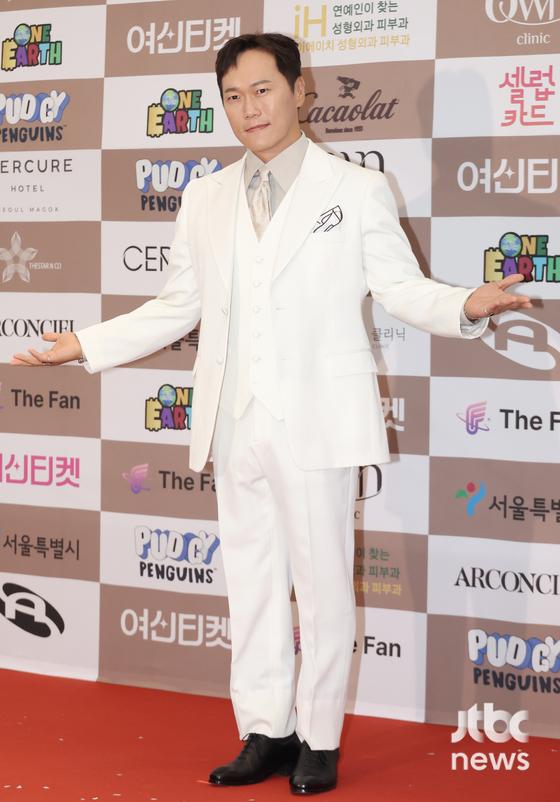 “일제강점기, 한국과 일본 싸운 것” 배우 <b>송진우 역사 왜곡 논란</b>에 사...