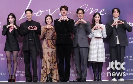 “세대별 로맨스 총집합”…'멜로장인' <b>서현진</b>이 자신한 '<b>러브 미</b>'(종합...