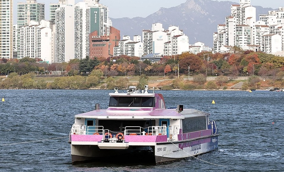 한강버스, 1487억 투자했는데 수입은 104억? 😅