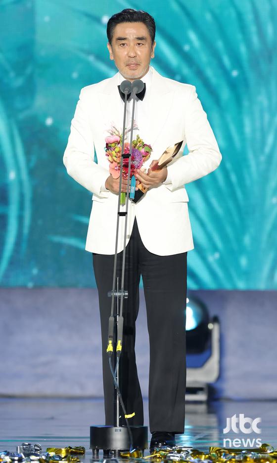 [62회 백상] '최초' 기록 쓴 류승룡…방송 부문 수상, 어떻게 결정됐나