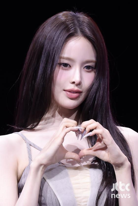 <b>이즈나 방지민</b> "이안·원희와 '이방원' 들을 때마다 좋아"