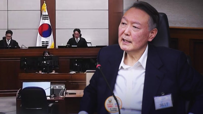 전직 대통령 최초 '이적죄' 유죄…"남 탓" 꾸짖은 재판부