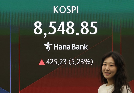 종전 소식에 코스피 8500선…2거래일 연속 매수 사이드카