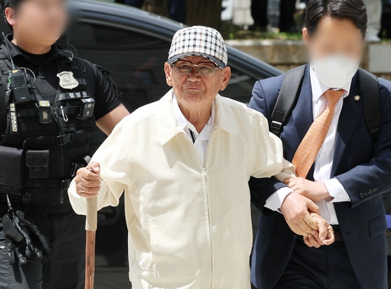 '신도들 국민의힘 당원 가입시켜' <b>이만희</b> 신천지 총회장 <b>구속</b>