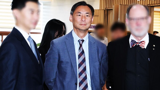 [단독] 모스탄 '대통령 소년원' 근거 묻자 "미성년 자료 없어 허위 증명 안돼"…법원 이미 "명백한 거짓"