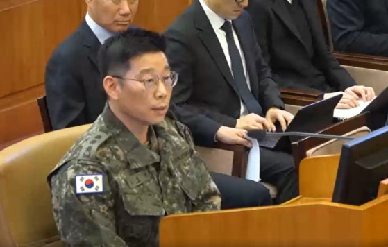 조성현 "충성, 계속 작전하겠습니다"…계엄 당일 통화 녹취 나와