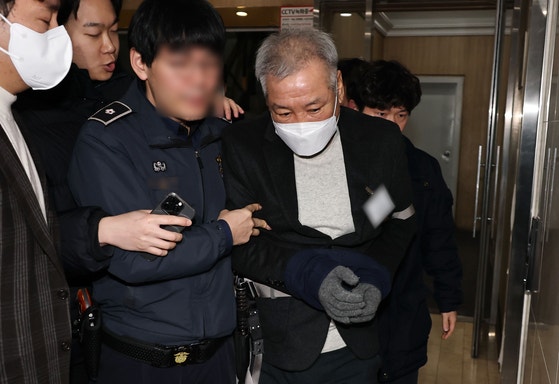 '김건희 통일교 청탁' 건진법사 전성배, 대법서 징역 5년 확정