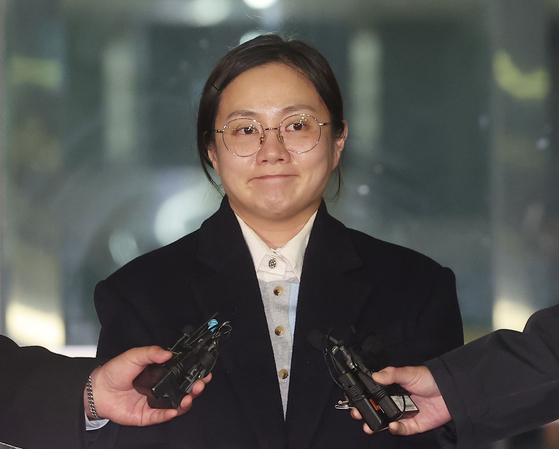 [이슈] '매니저 갑질 의혹' 박나래, 특수폭행혐의 검찰 송치