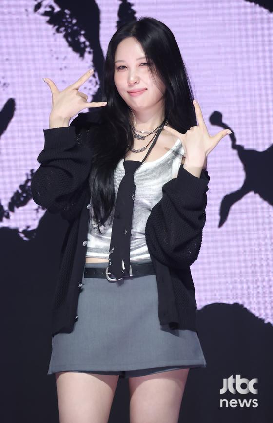 자기혐오 풀어낸 '몬스타'로 록스타 데뷔한 '<b>권진아</b>'[종합]