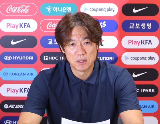 미국 떠났던 <b>홍명보</b>, 지난주 <b>귀국</b>…청문회 증인 출석 준비