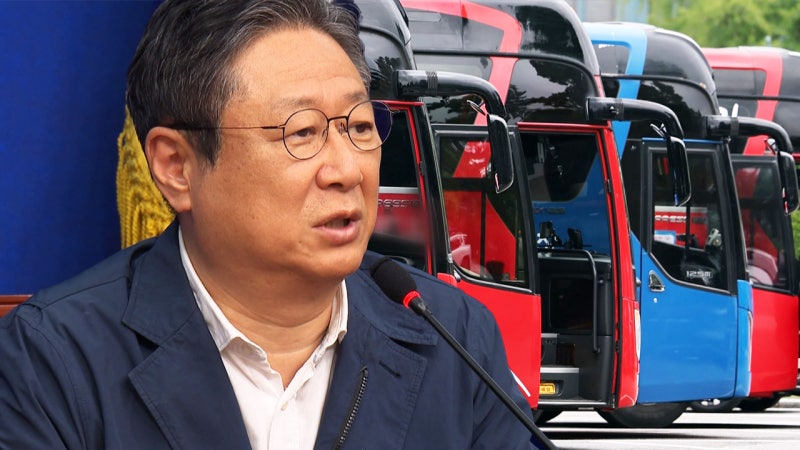 "1호 입주하시라"…민주당 <b>황희</b> "폐<b>버스</b> 청년주택" 역풍