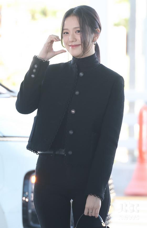 <b>블랙핑크</b> 지수 “속상하게 해 미안해, 블링크가 빛내준 10년"