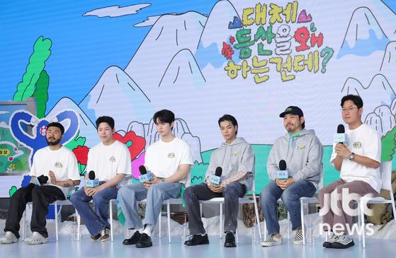'<b>대등왜</b>' <b>나영석PD</b> “새 크루 섭외 후 등산 아이템 정해”